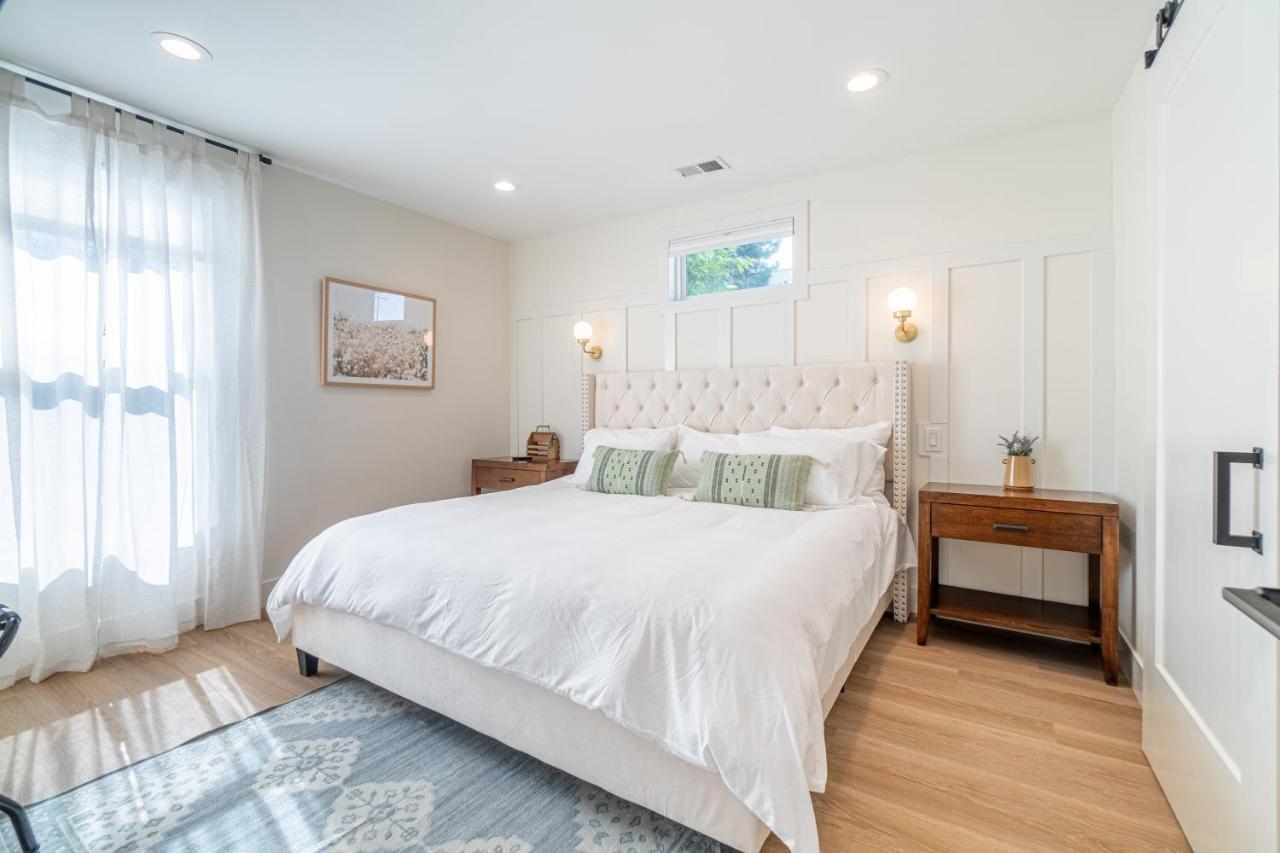 Holiday home Dream Cottage: Delightful 2-bedroom Sanctuary Reno