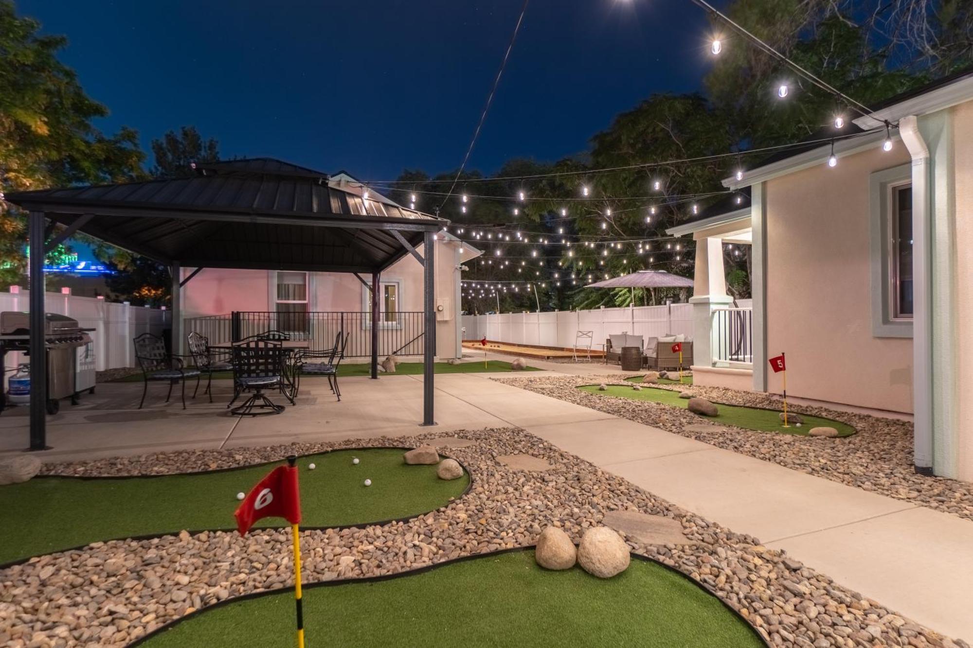 Holiday home Dream Cottage: Delightful 2-bedroom Sanctuary *